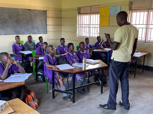 Elwa Sunrise Nursary School - Christian Education and Community in Uganda